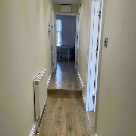 Quiet And Cozy 2 Seperate Bedrooms And 2 Bathroom With Terrace Londres Extérieur photo