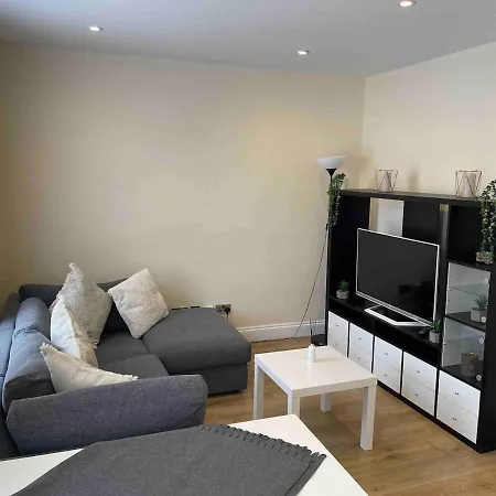 Quiet And Cozy 2 Seperate Bedrooms And 2 Bathroom With Terrace Londres Extérieur photo